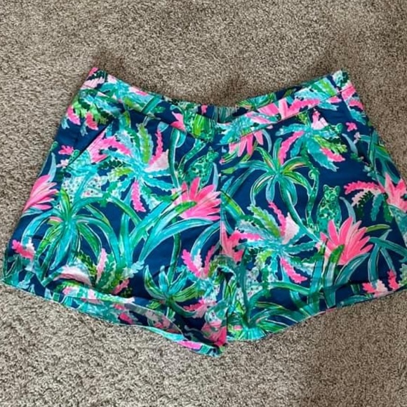 Lilly Pulitzer Ocean Trail Shorts Size Large - Picture 1 of 1